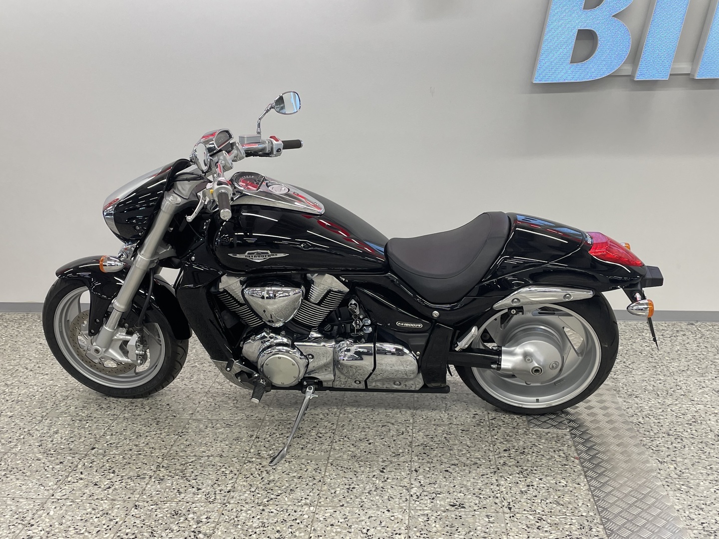 SUZUKI INTRUDER 2009