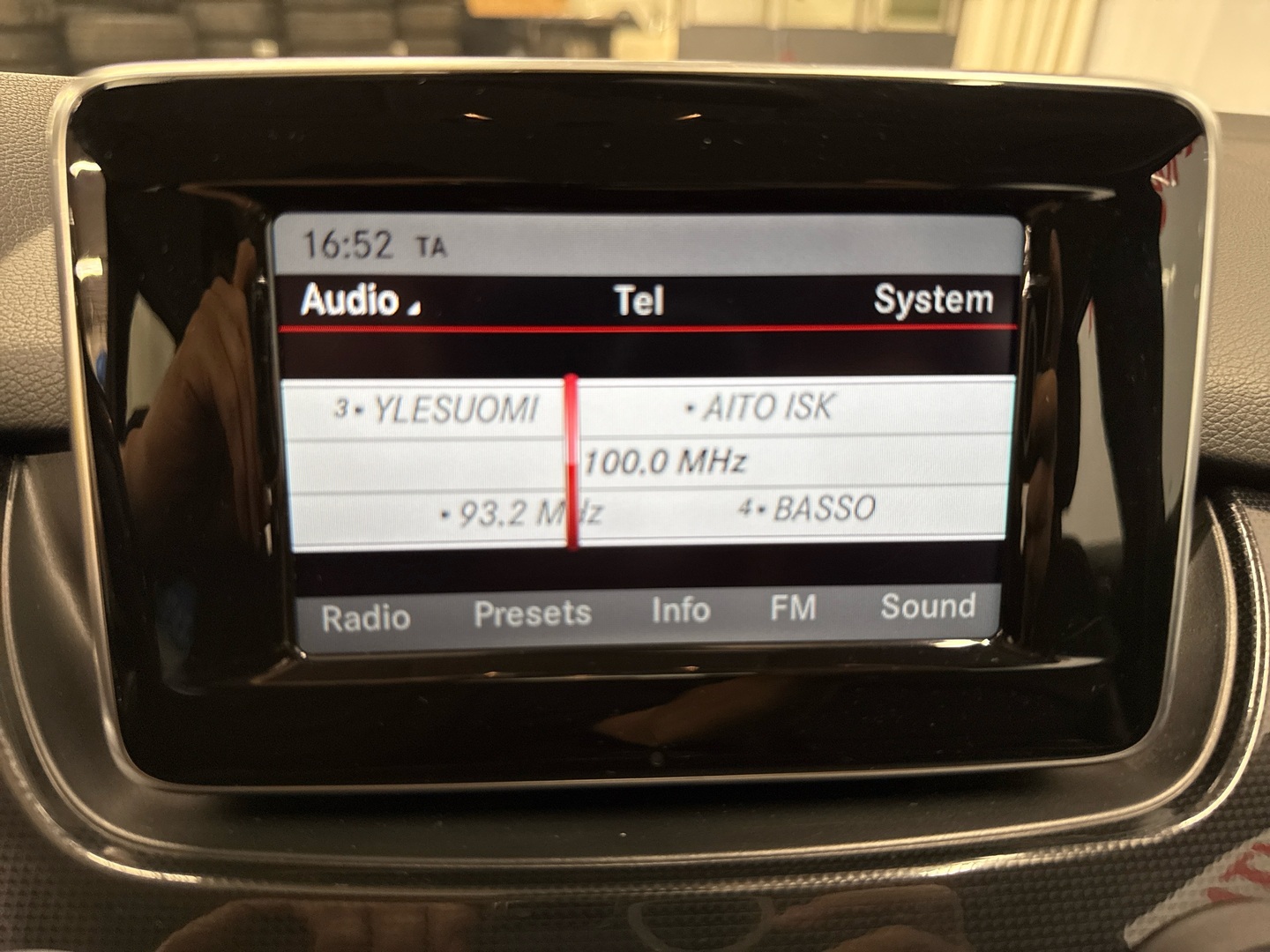 MERCEDES-BENZ B 2012