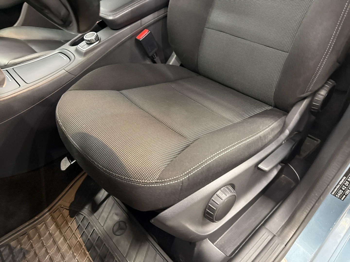 MERCEDES-BENZ B 2012