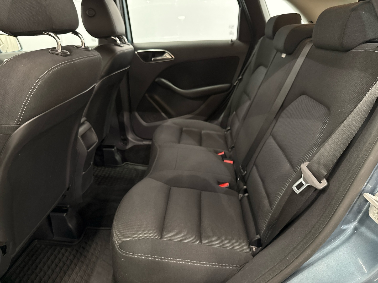 MERCEDES-BENZ B 2012