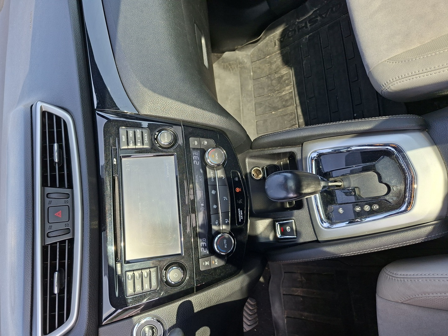 NISSAN Qashqai 2014