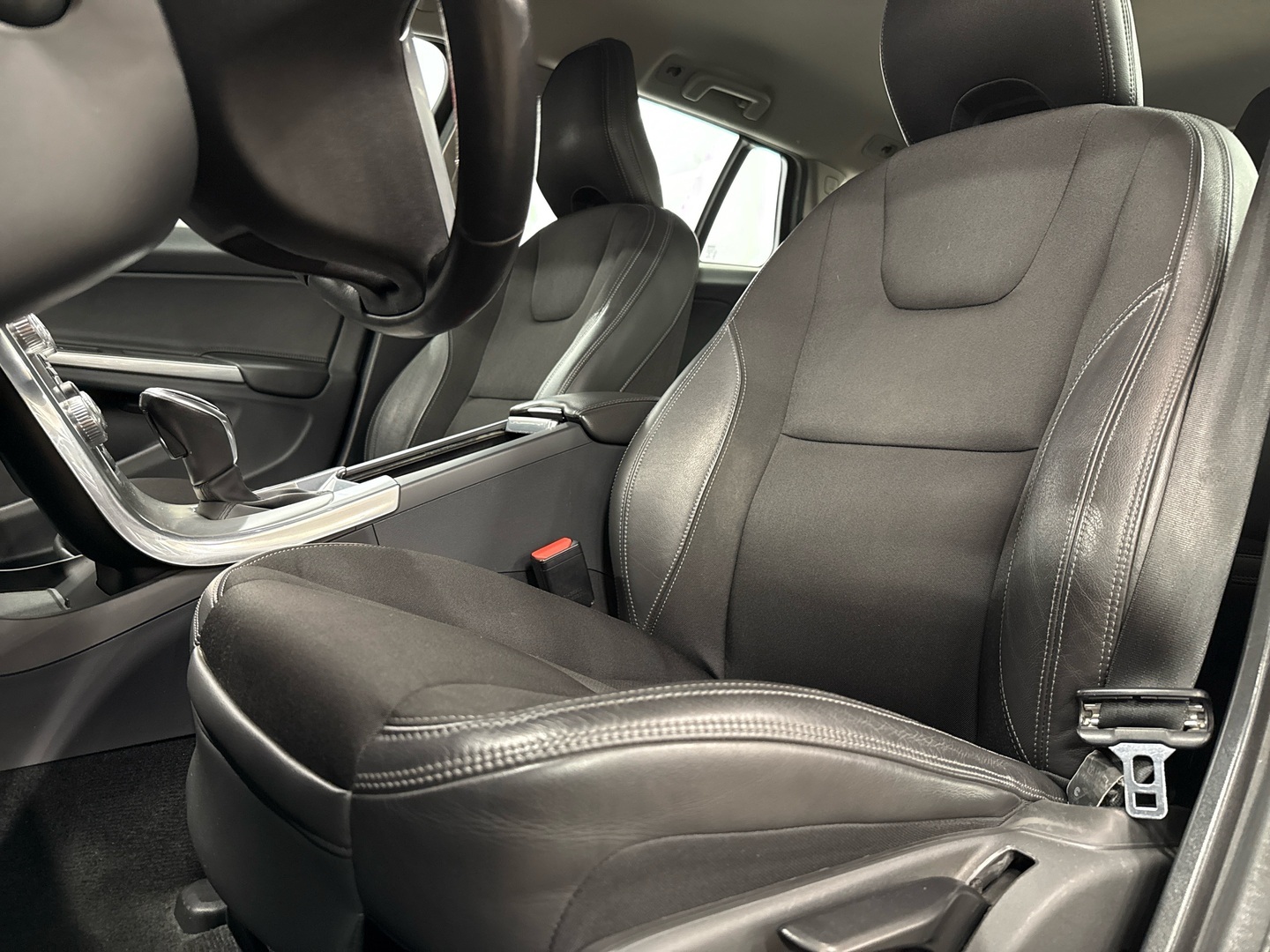 VOLVO V60 Cross Country 2016