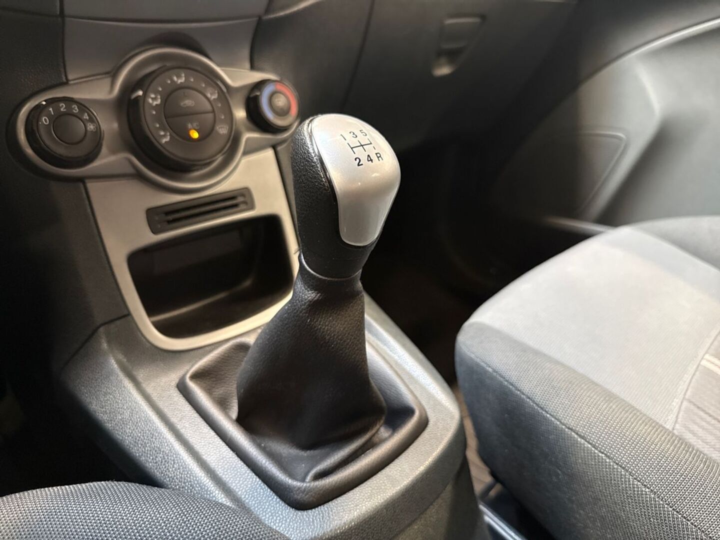 FORD Fiesta 2009