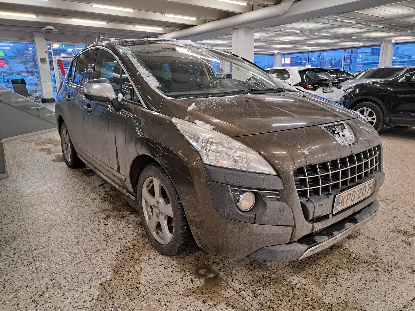 PEUGEOT 3008 2011