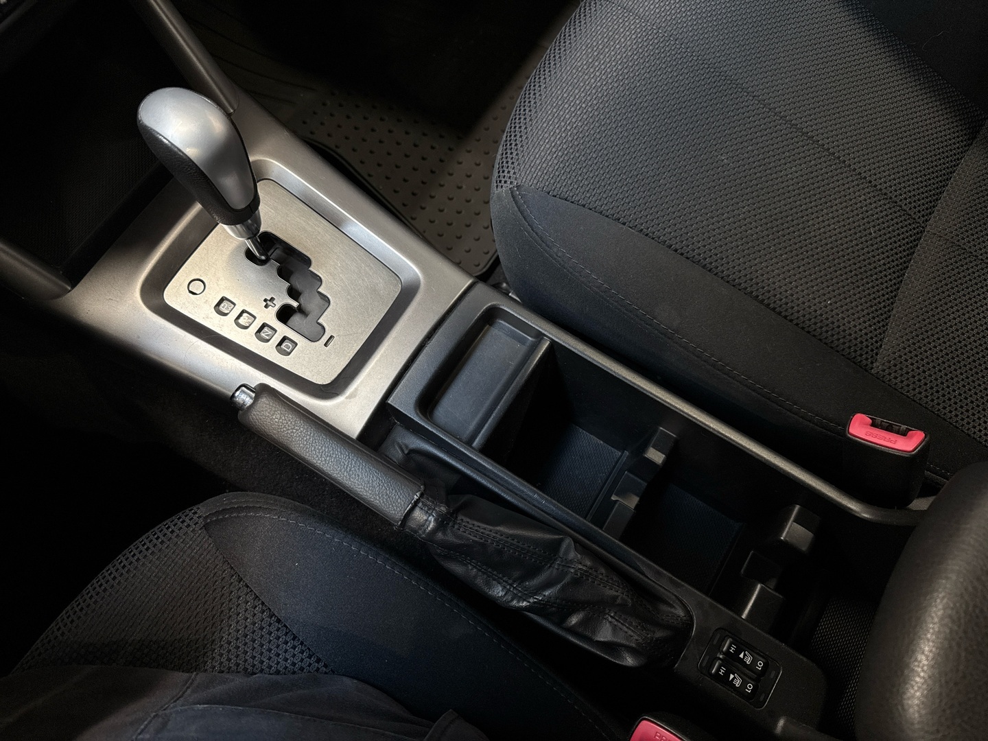 SUBARU Forester 2012