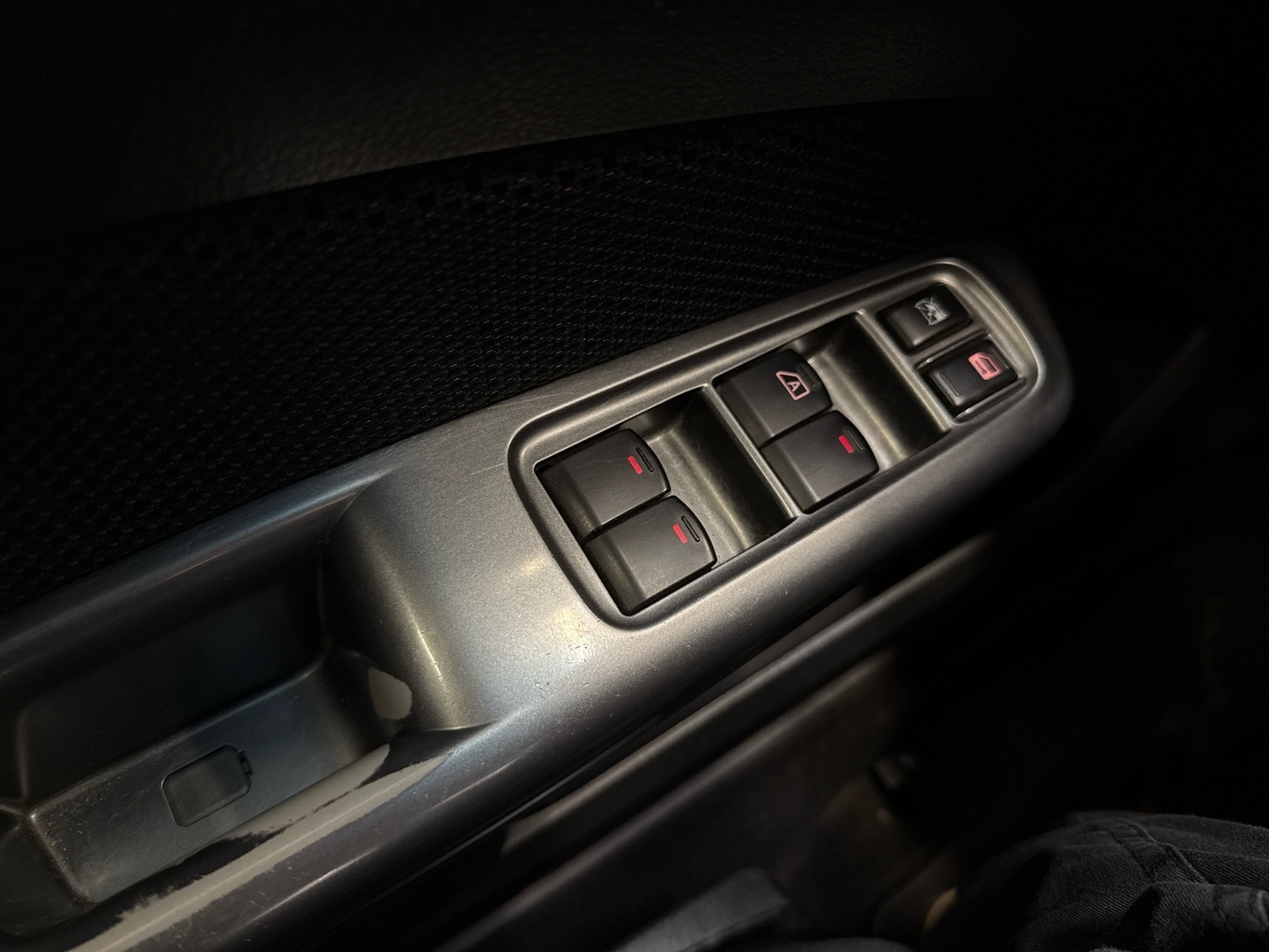 SUBARU Forester 2012