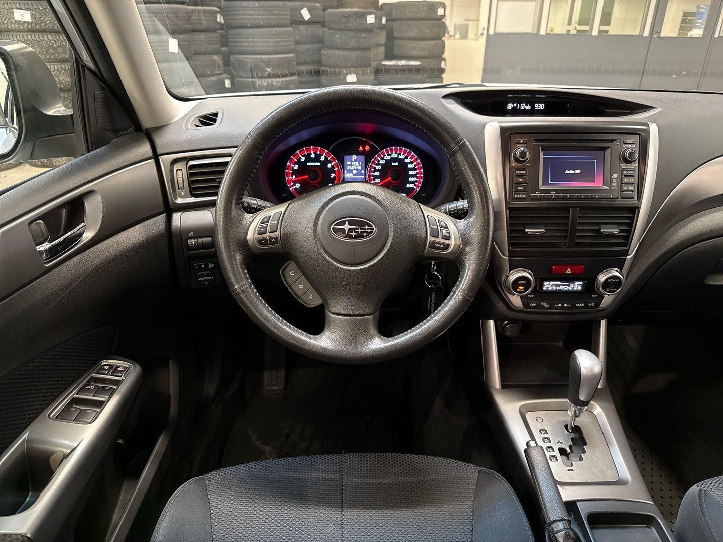 SUBARU Forester 2012