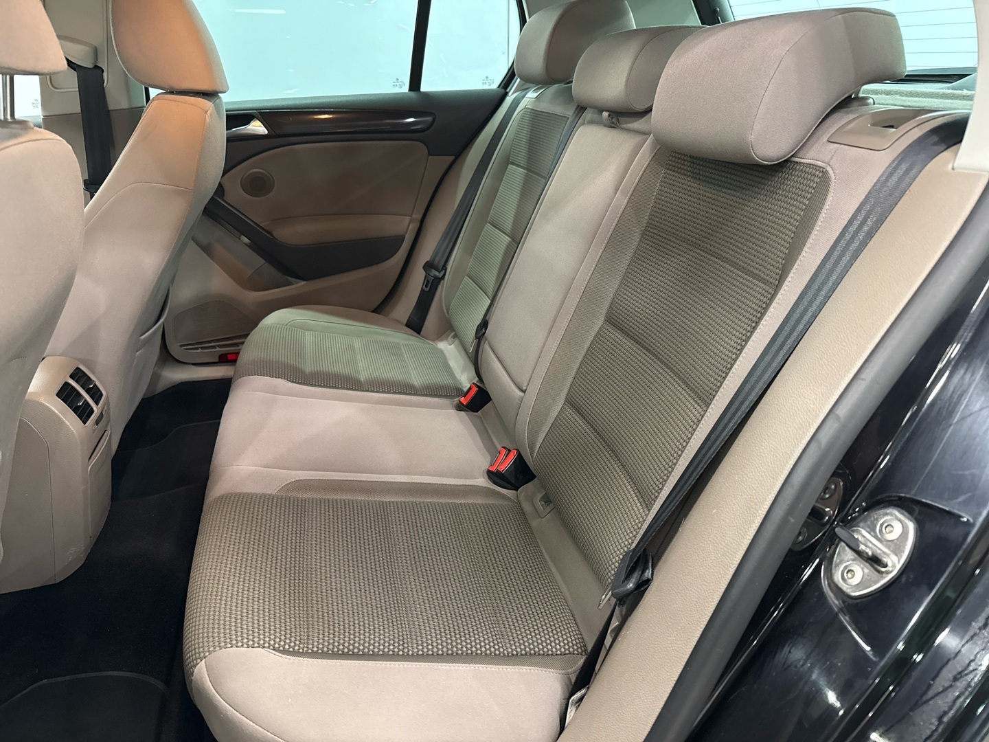 VOLKSWAGEN Golf 2012