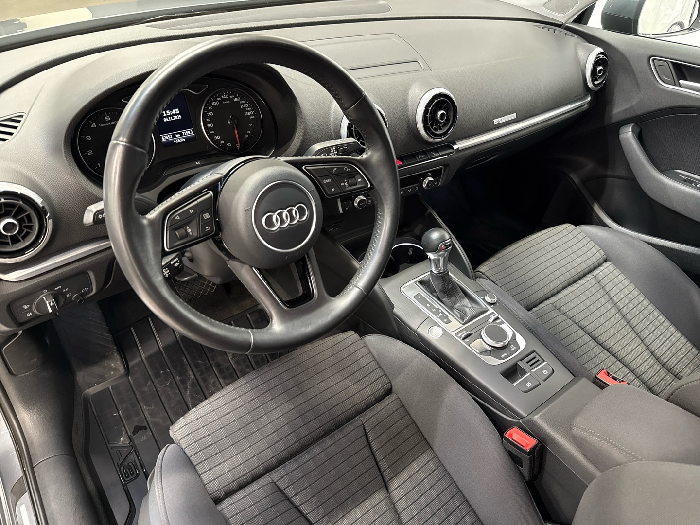 AUDI A3 2017