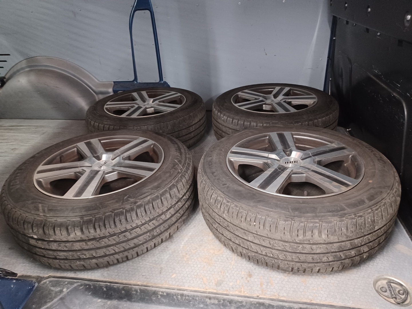 VOLKSWAGEN Transporter 2017