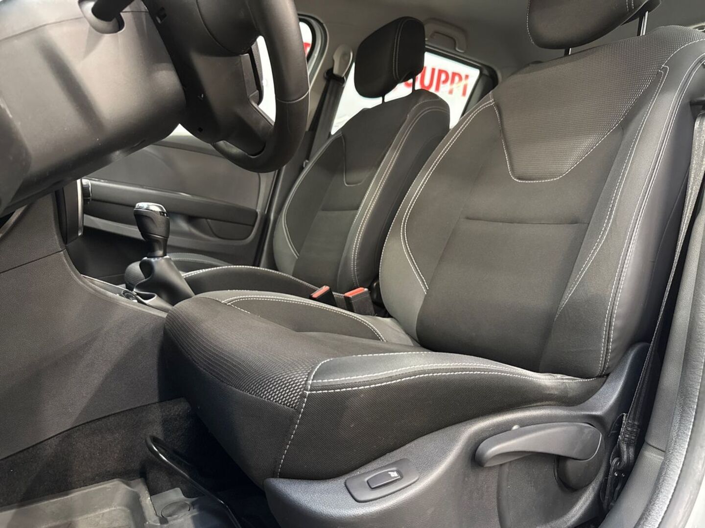 RENAULT Clio 2018