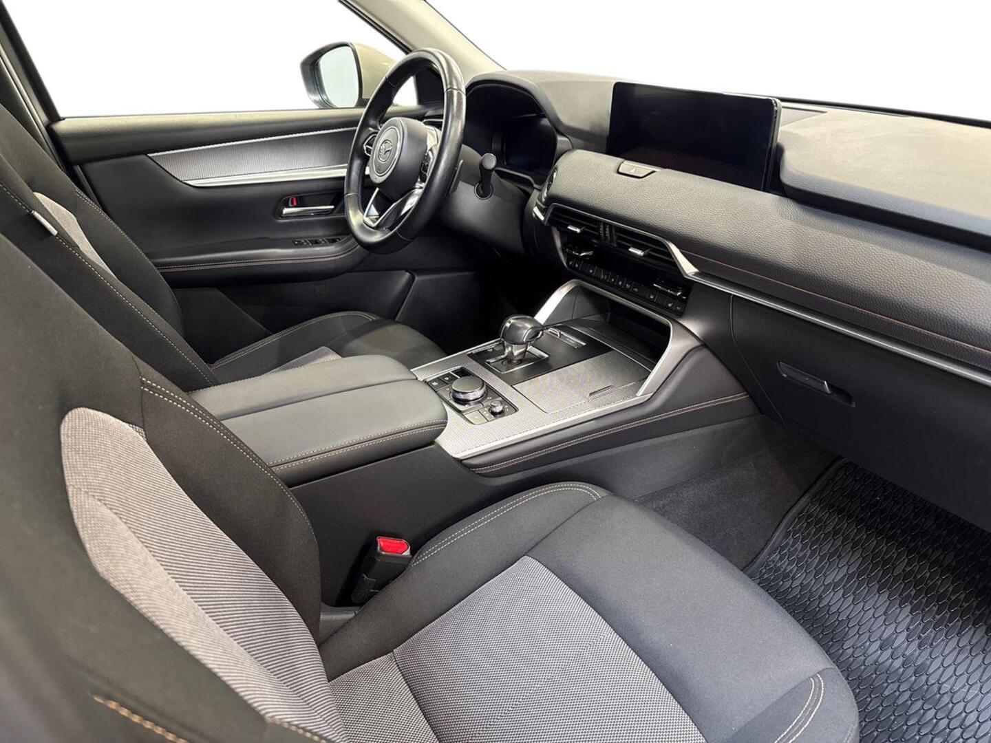 MAZDA CX-60 10