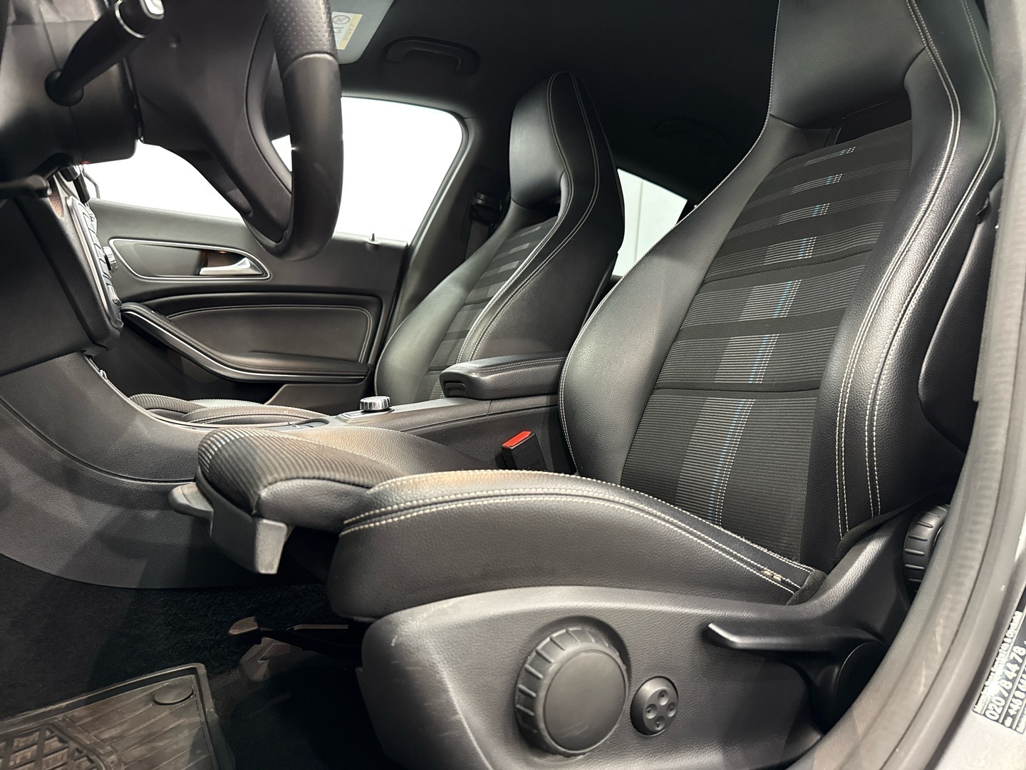 MERCEDES-BENZ CLA 2017