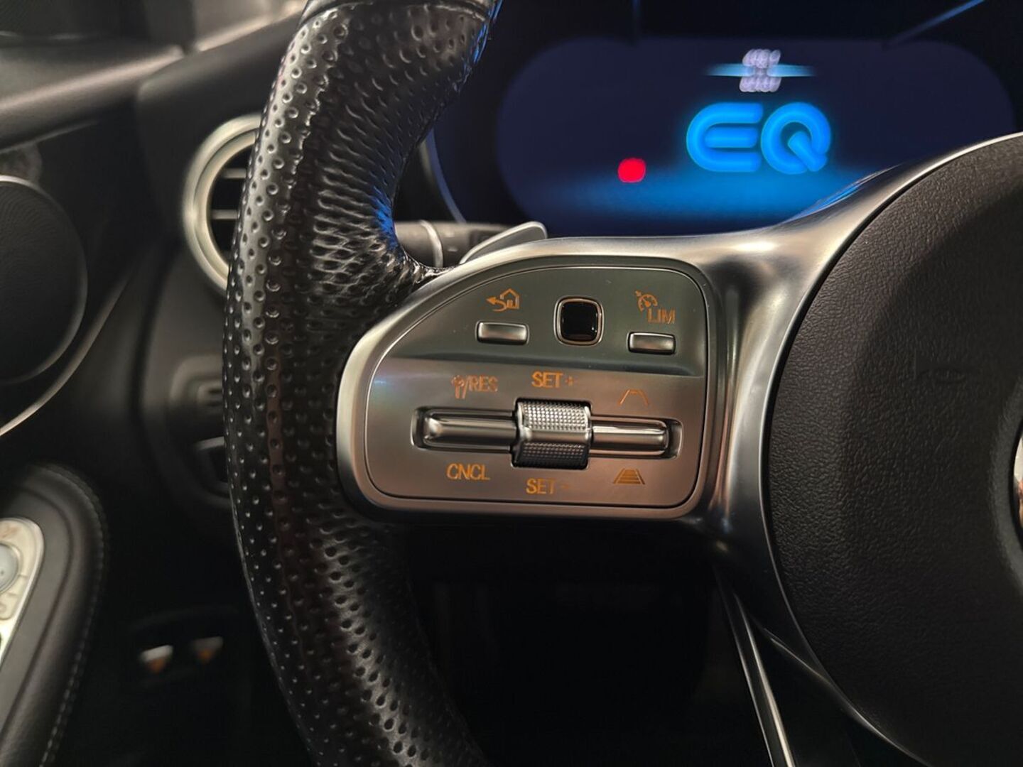 MERCEDES-BENZ GLC 2022