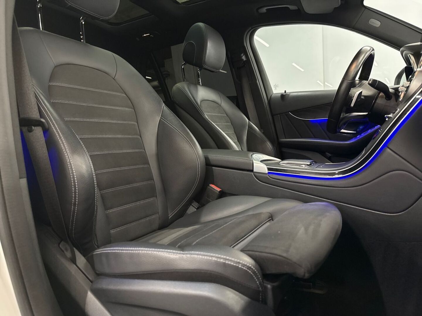 MERCEDES-BENZ GLC 2022