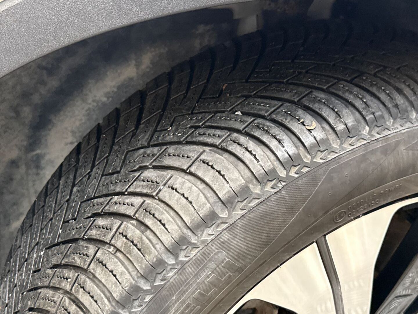 VOLVO XC40 2023