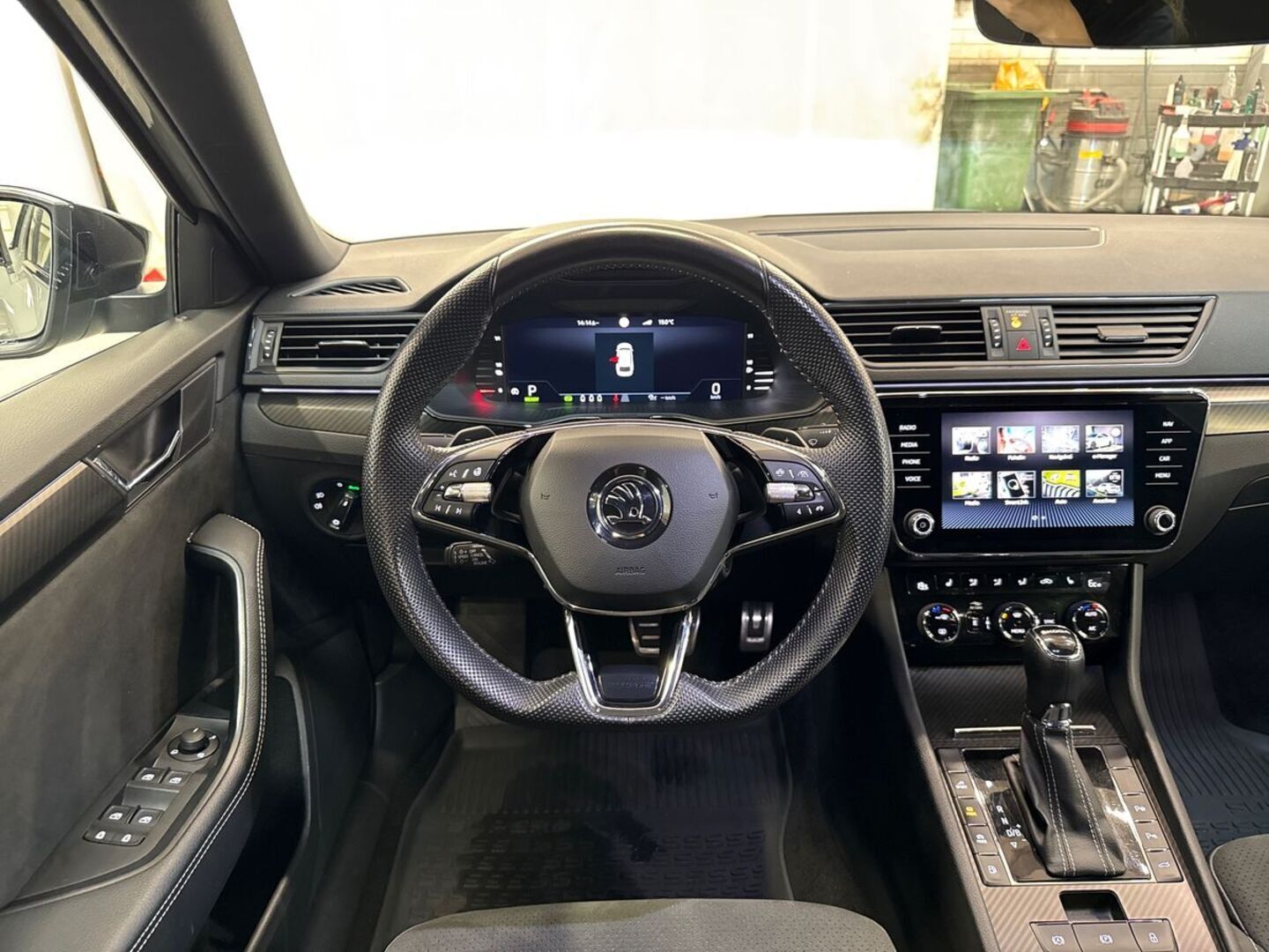 SKODA Superb 2023