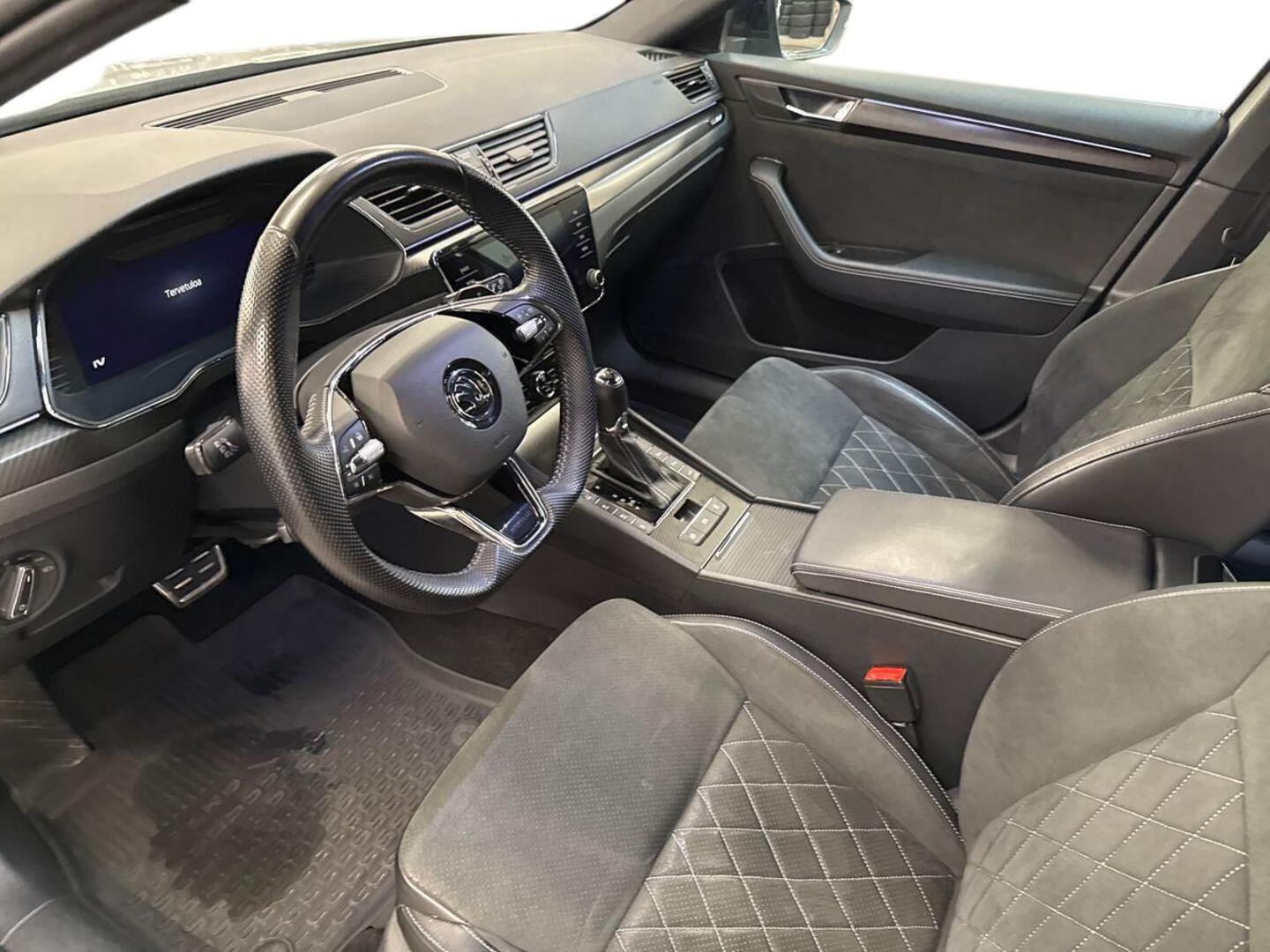 SKODA Superb 2023