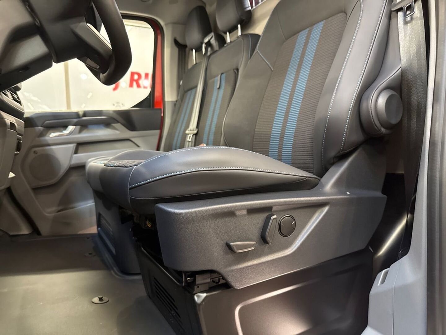 FORD Transit Custom 23