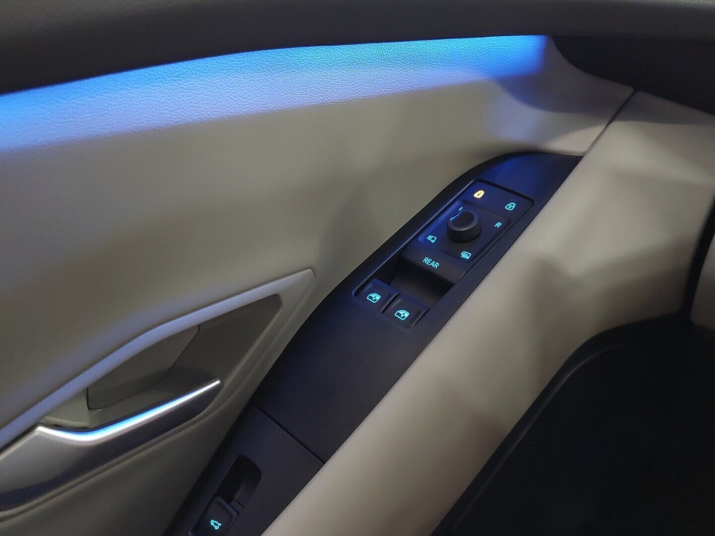 FORD Explorer 2026