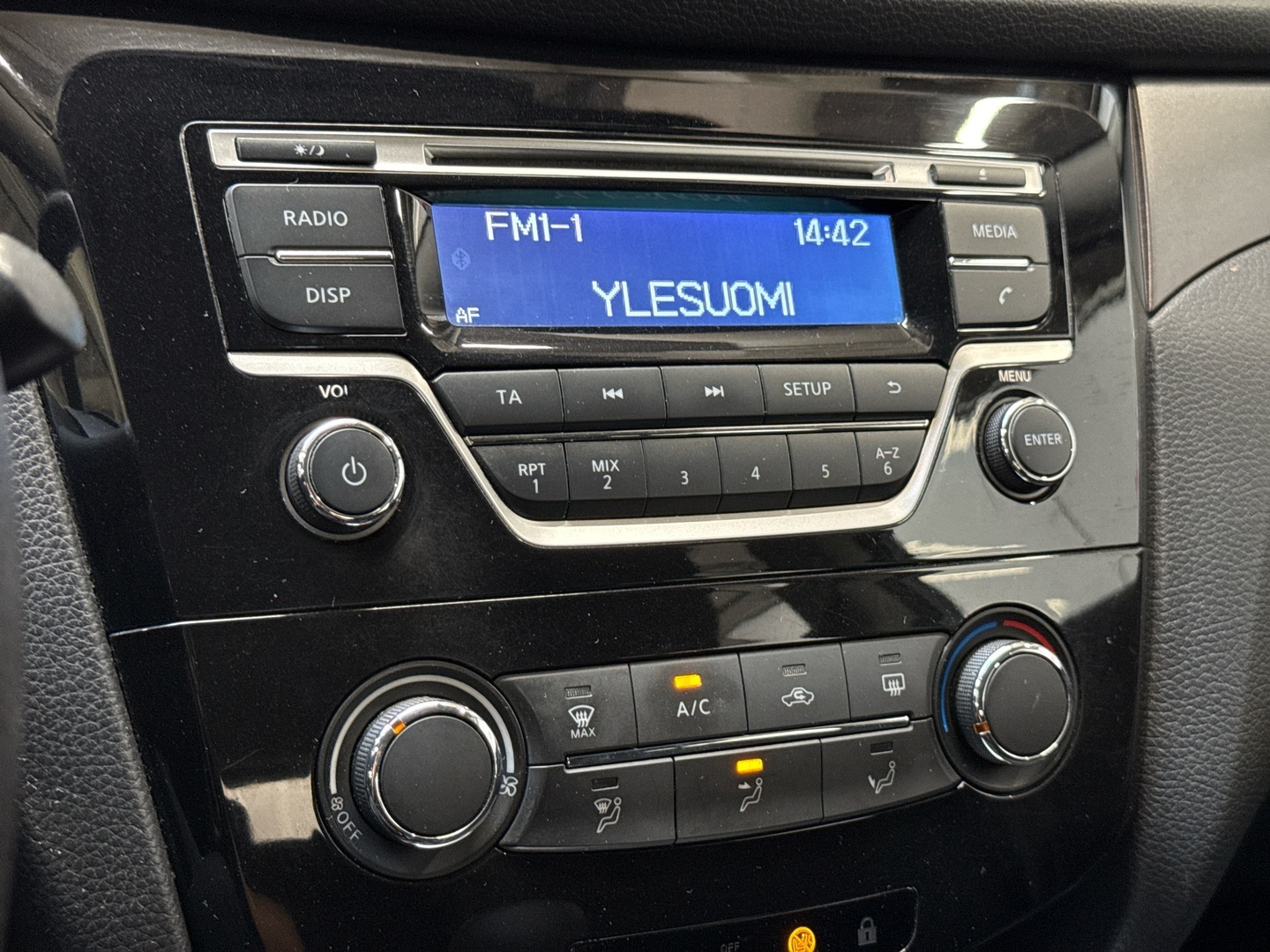 NISSAN Qashqai 2016