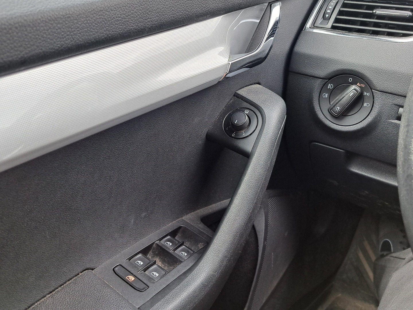 SKODA Octavia 2015