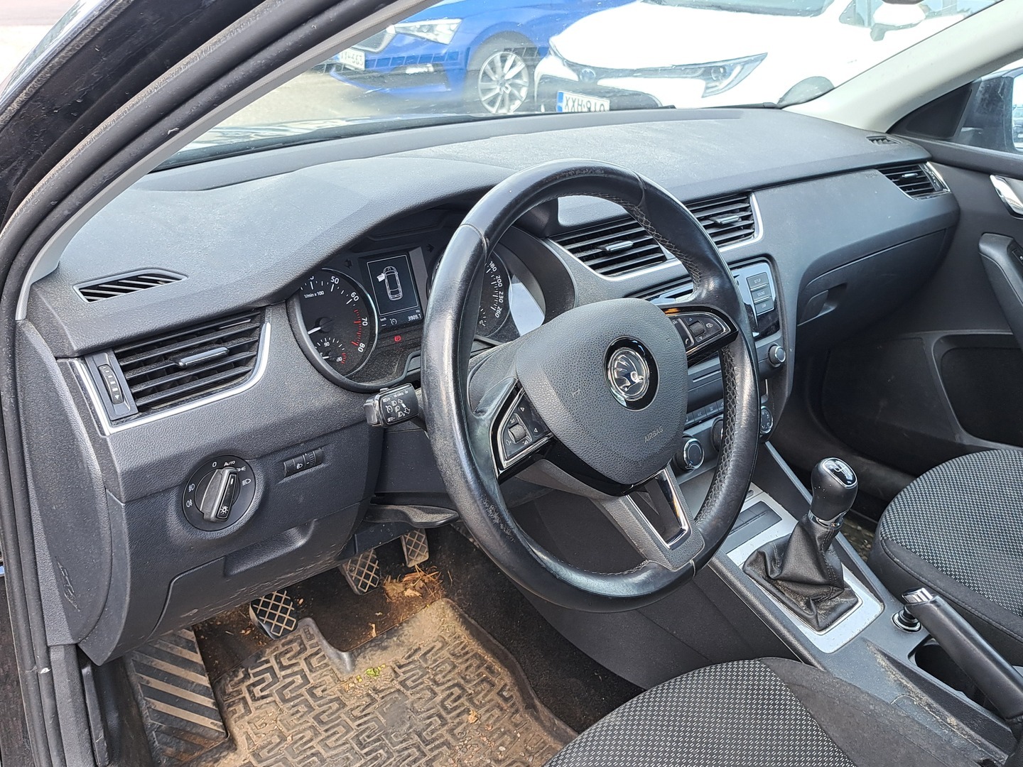 SKODA Octavia 2015