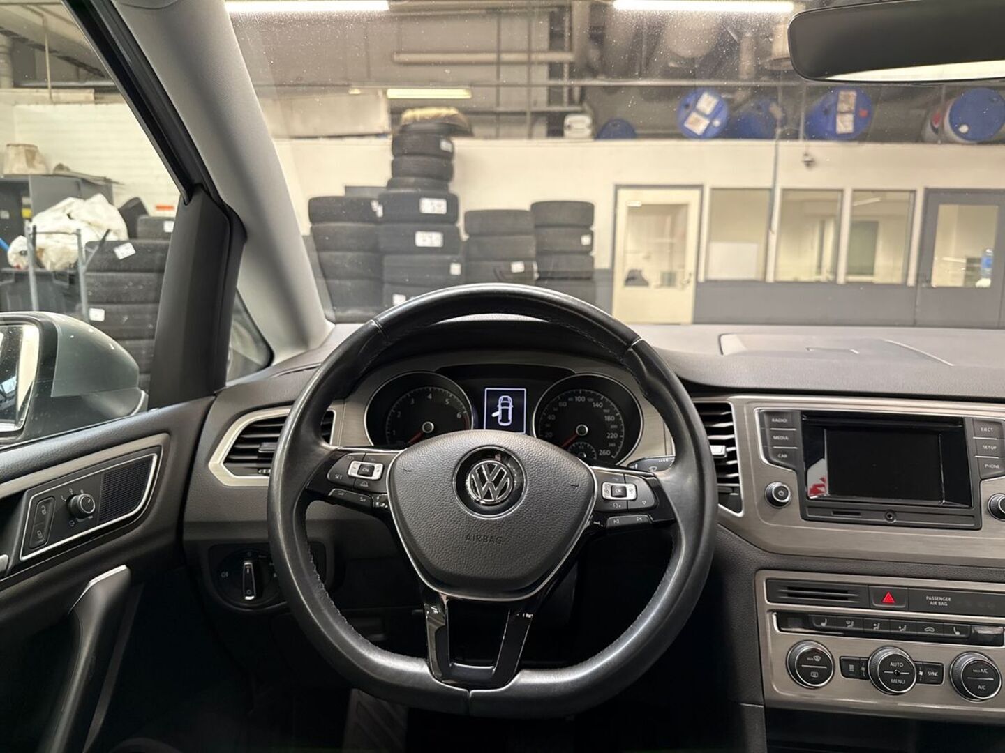 VOLKSWAGEN Golf Sportsvan 2017