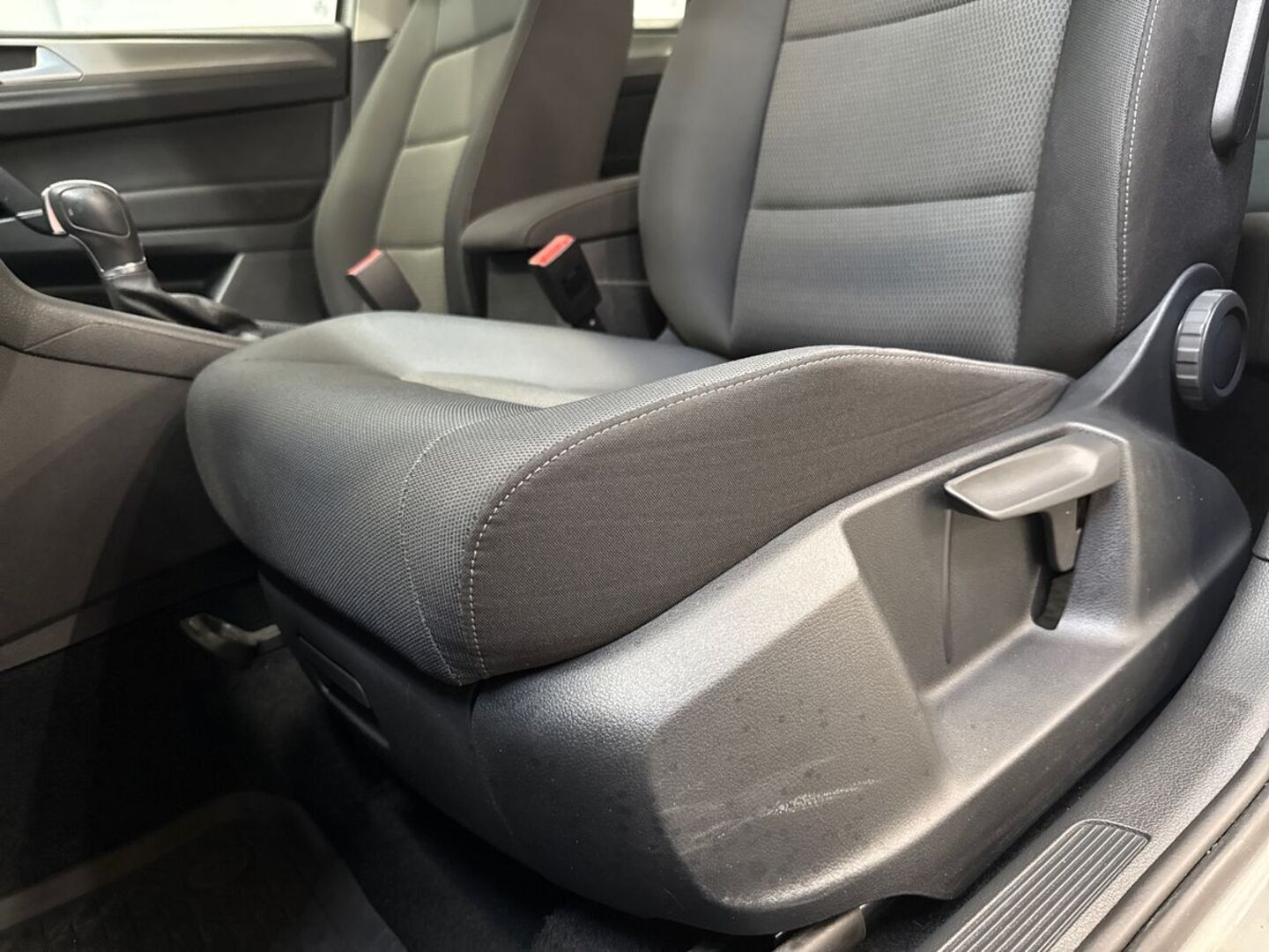 VOLKSWAGEN Golf Sportsvan 2017