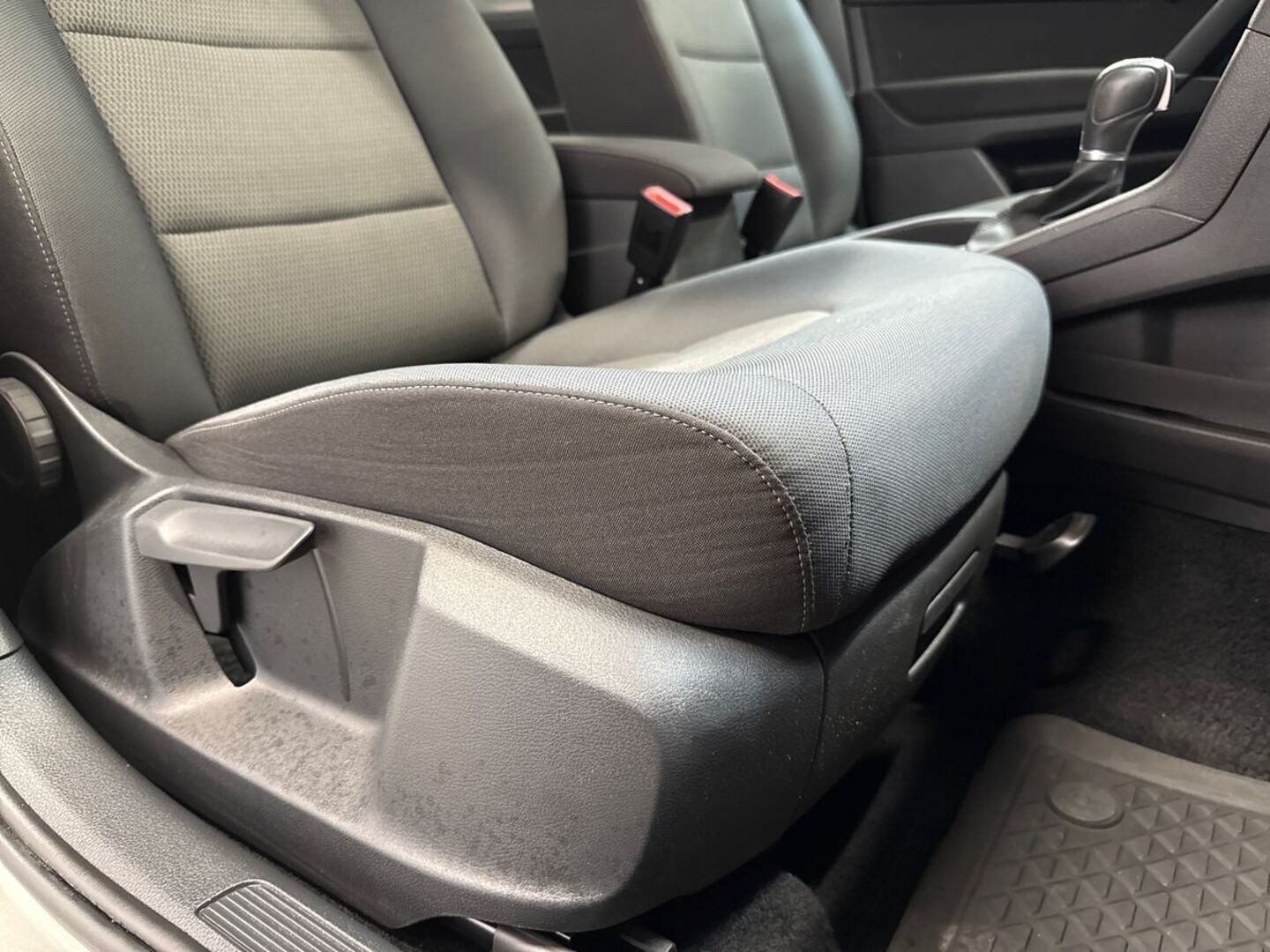 VOLKSWAGEN Golf Sportsvan 2017