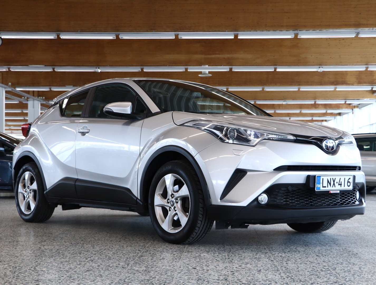 TOYOTA C-HR 2017