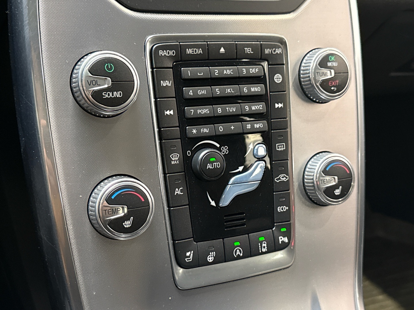 VOLVO S80 2016
