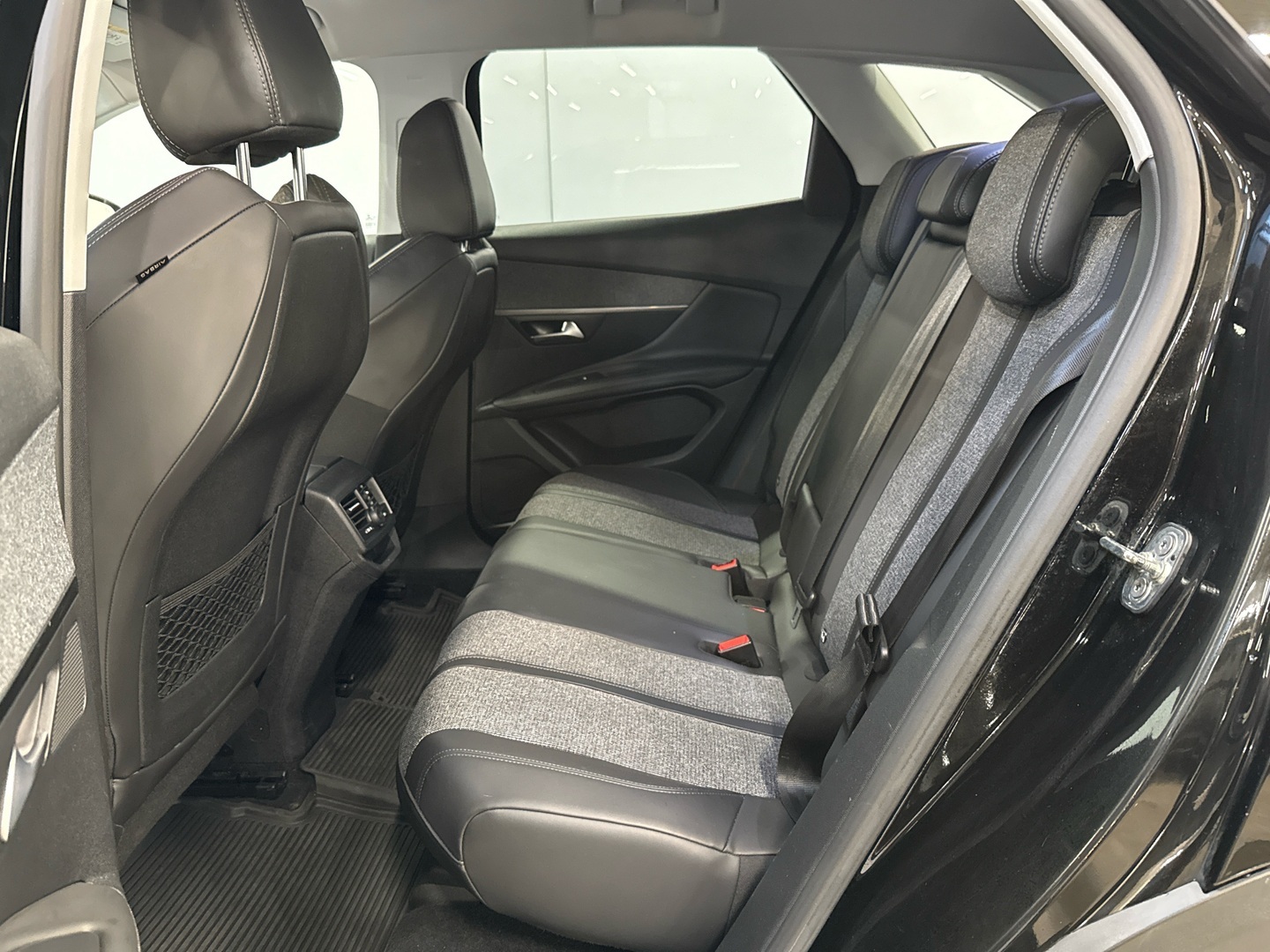PEUGEOT 3008 2018