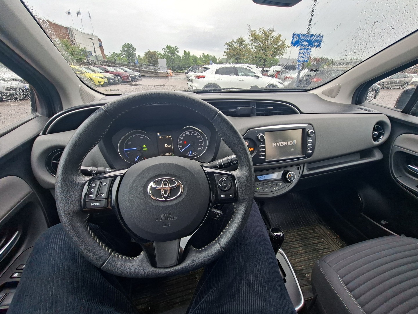 TOYOTA Yaris 2019