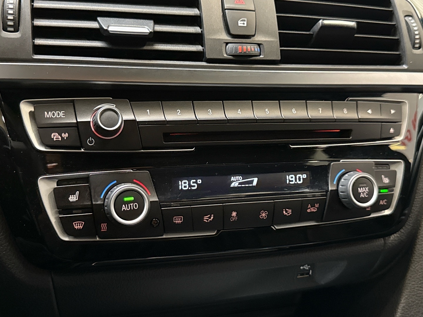 BMW 330 2018