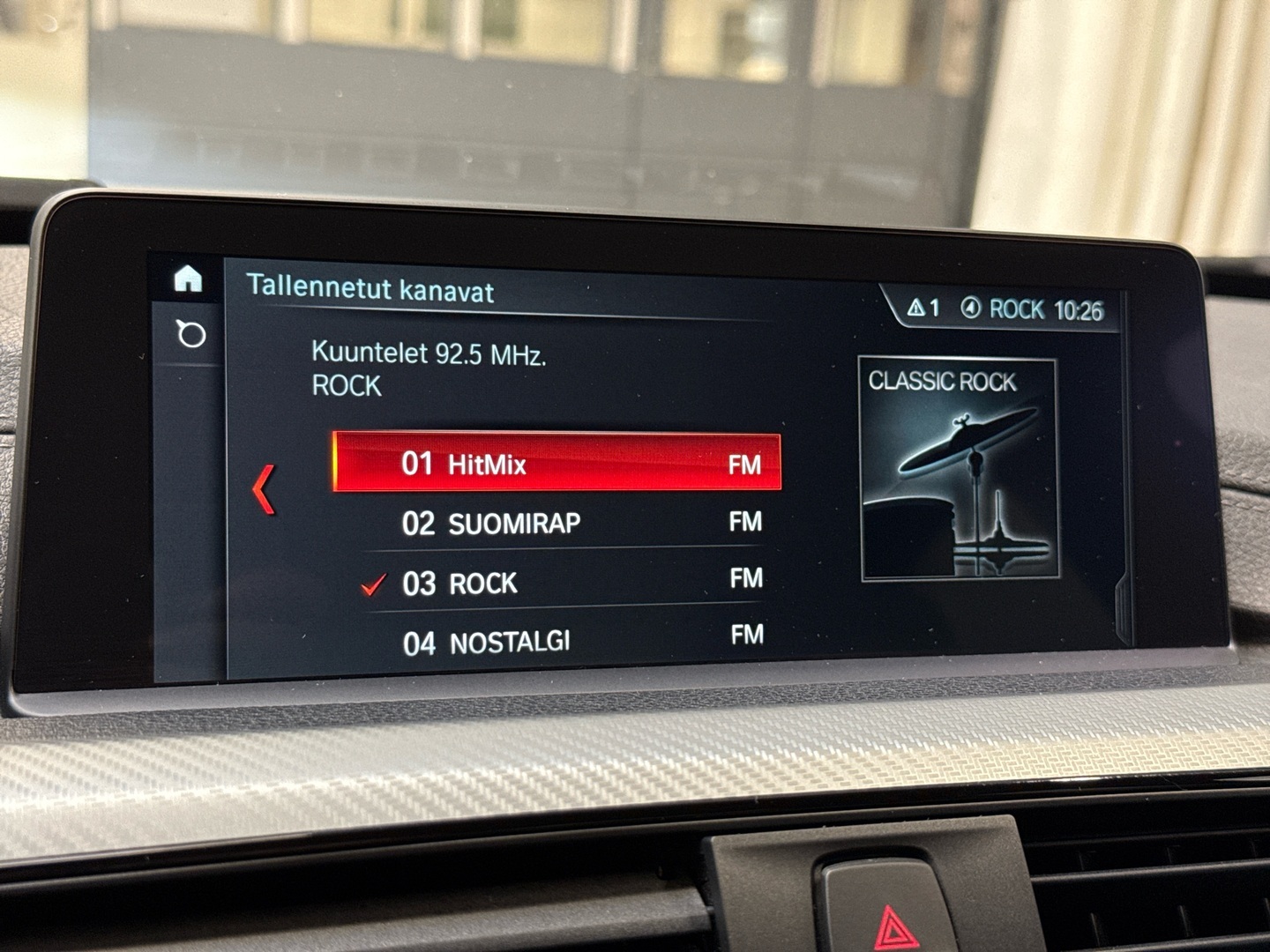 BMW 330 2018