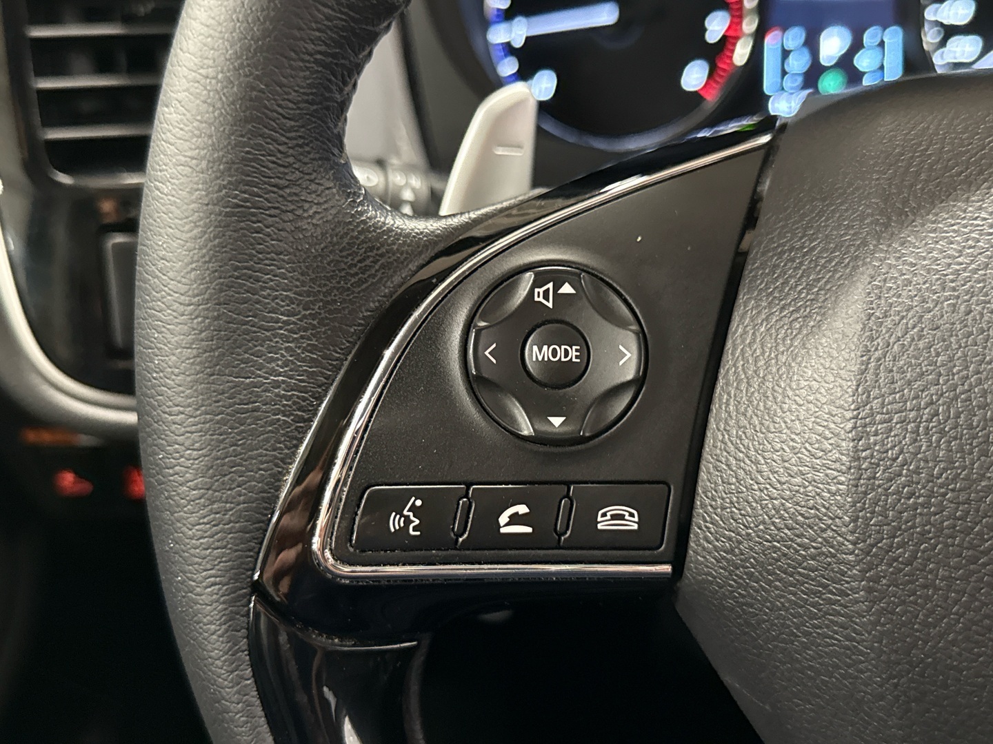 MITSUBISHI Outlander 2021