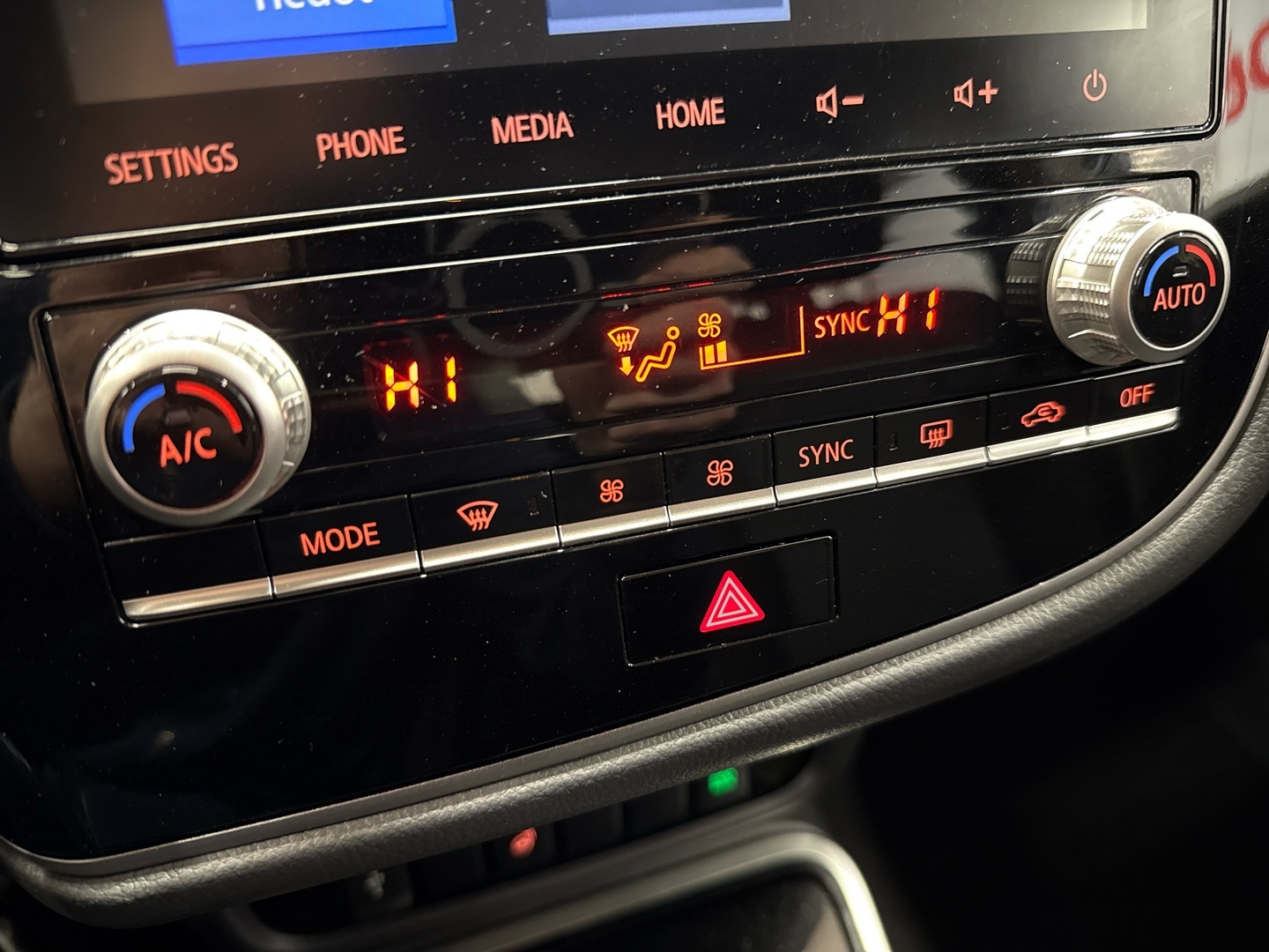 MITSUBISHI Outlander 2021