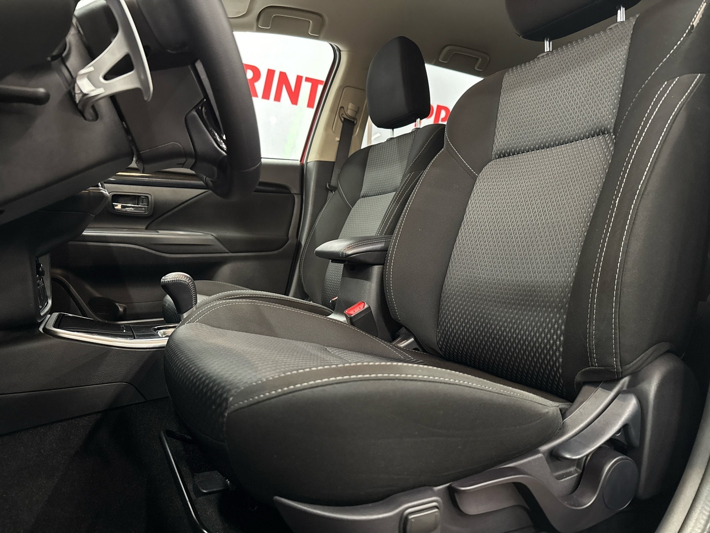 MITSUBISHI Outlander 2021