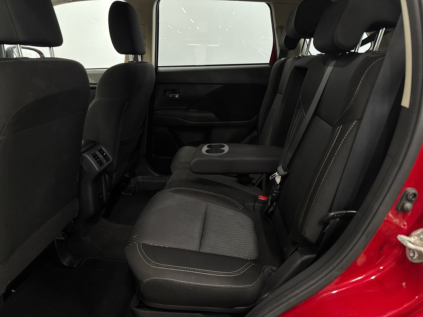 MITSUBISHI Outlander 2021