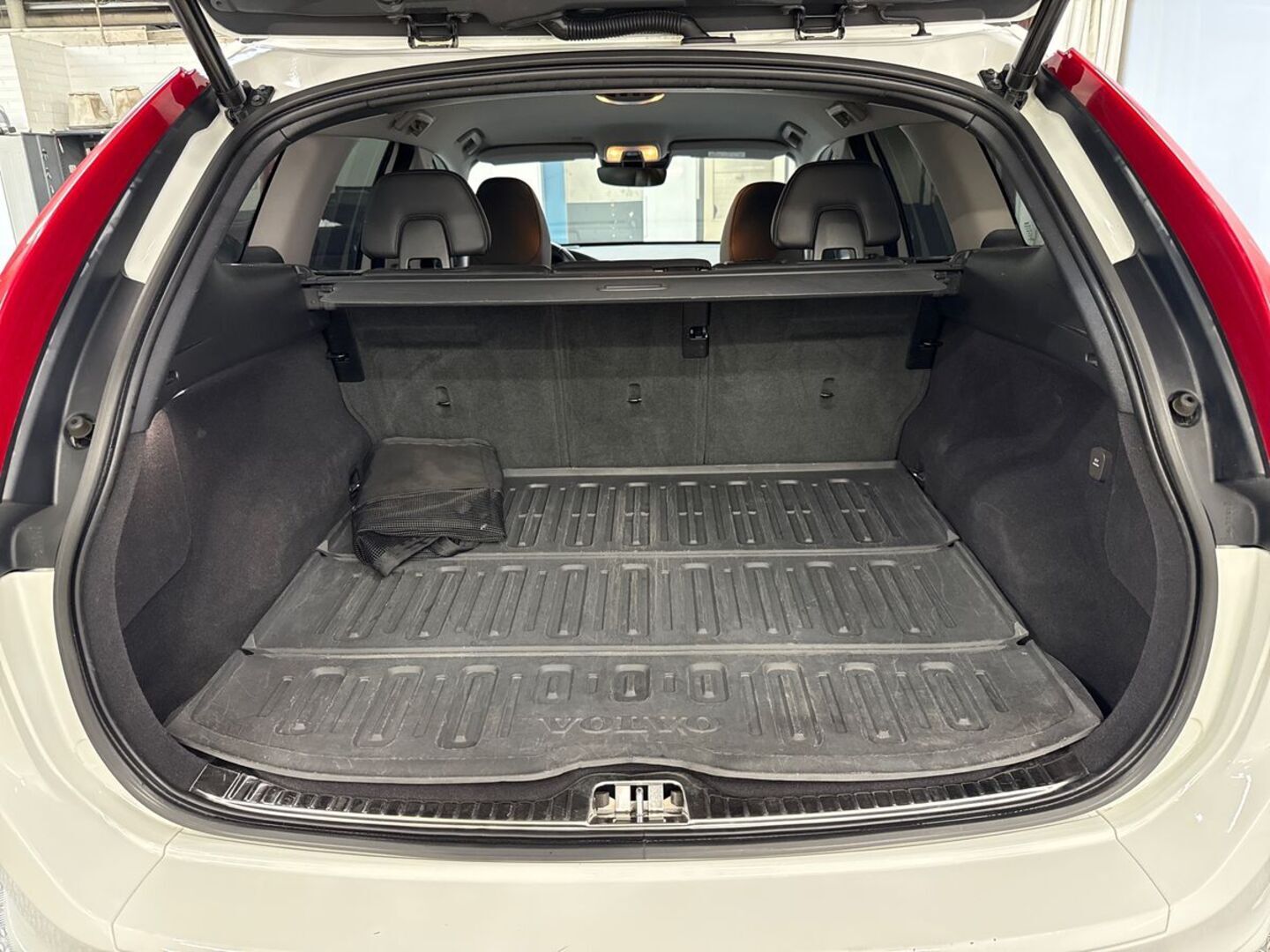 VOLVO XC60 2017