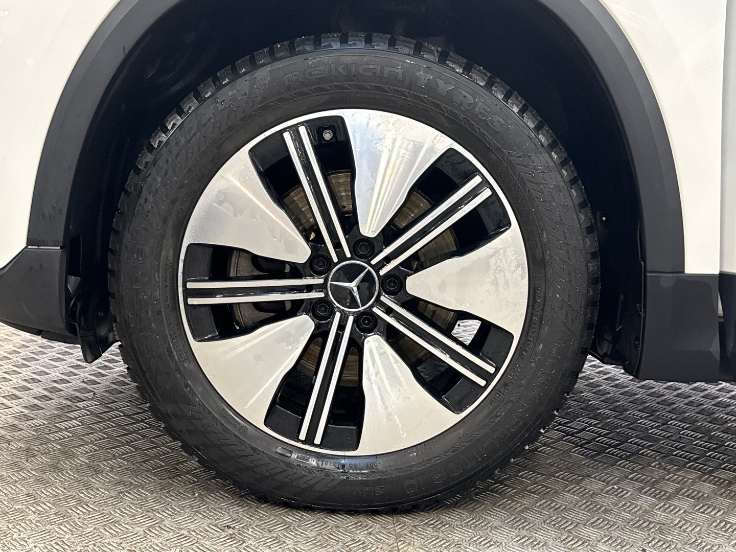 MERCEDES-BENZ EQA 2022