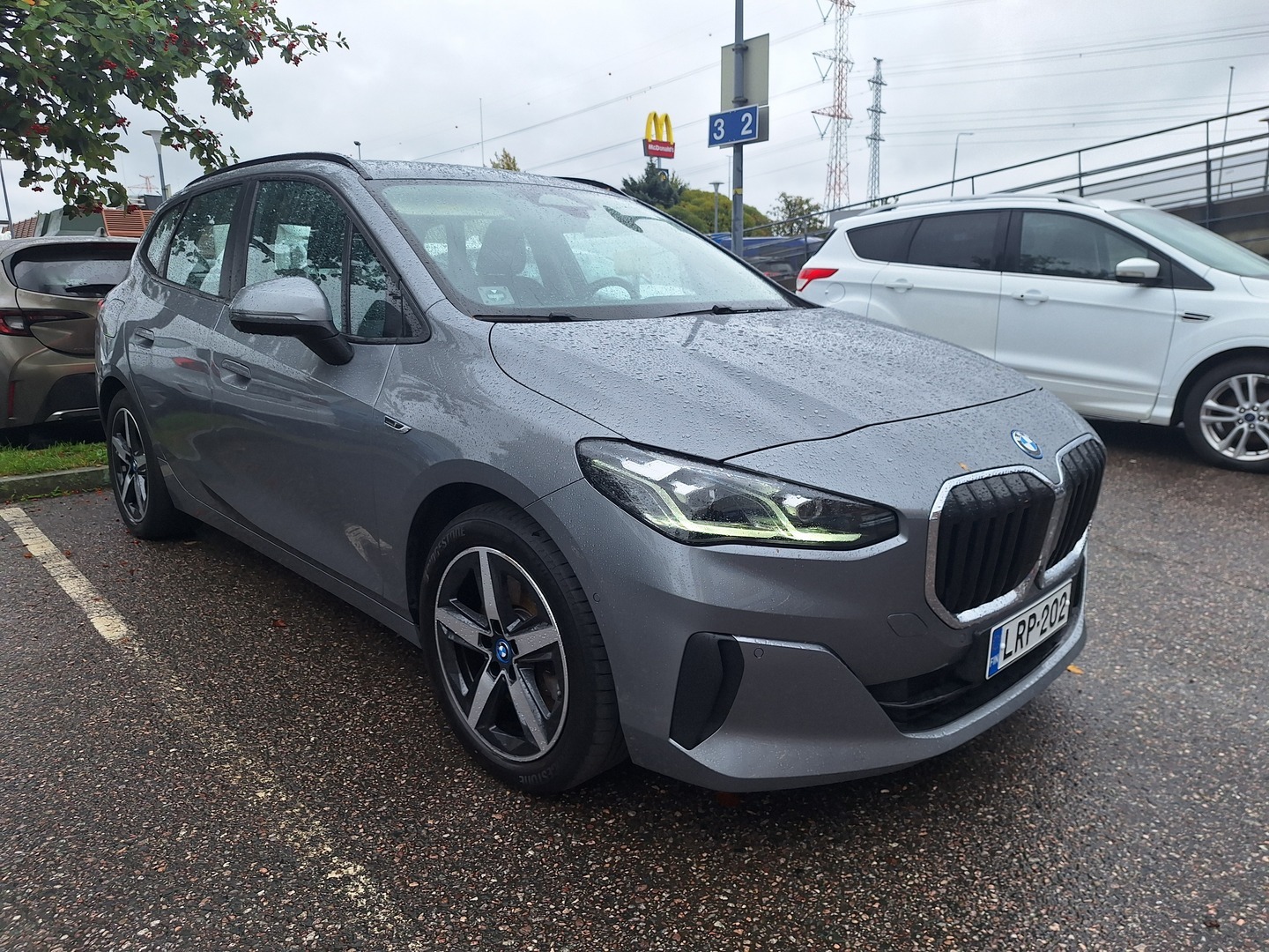 BMW 230 2023