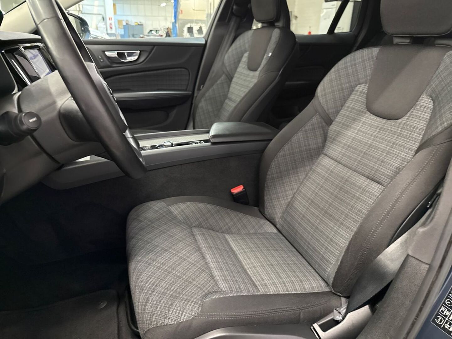 VOLVO V60 2022