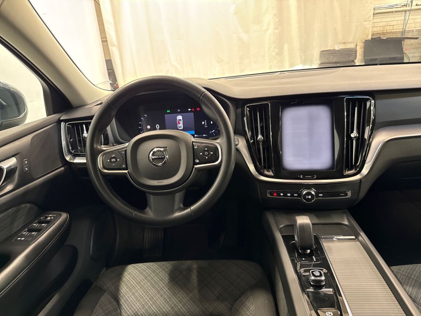 VOLVO V60 2022