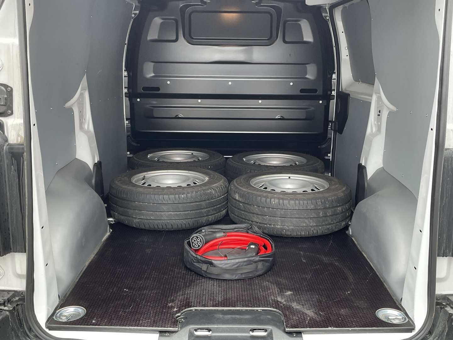 PEUGEOT E-EXPERT 2024