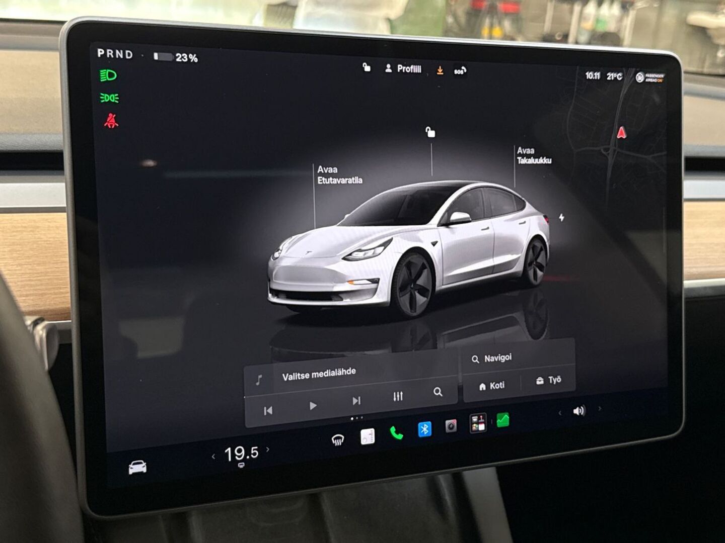 TESLA Model 3 2023