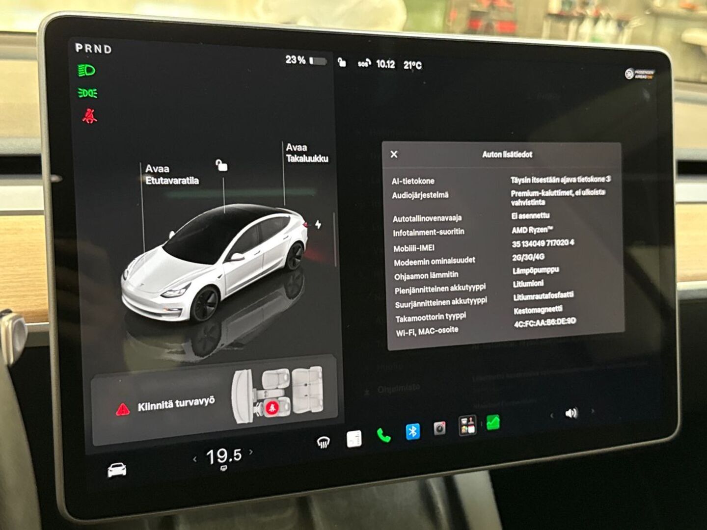 TESLA Model 3 2023