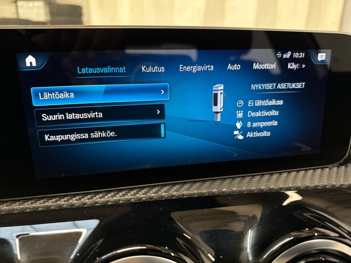 MERCEDES-BENZ A 2020