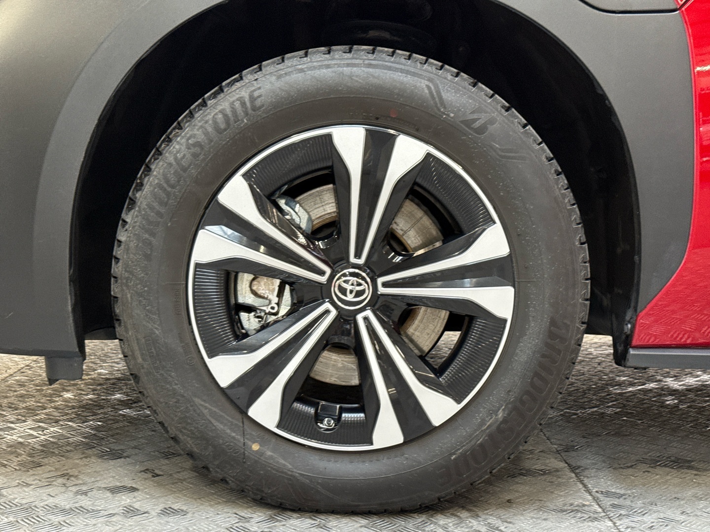 TOYOTA bZ4X 2024
